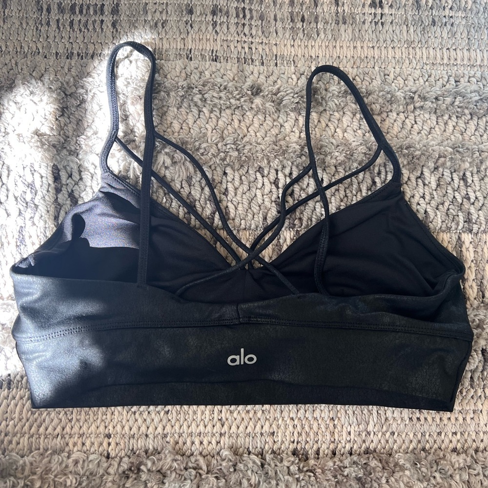 ALO Yoga Black Shine Strappy Sports Yoga Workout Bra Bralette size Medium - Picture 4 of 4
